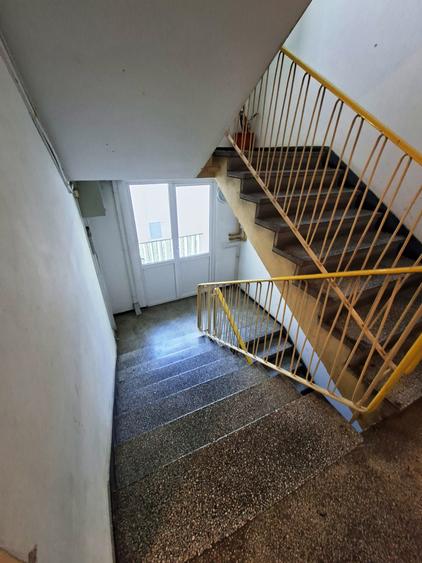 3 camere Titan Parc - Metrou