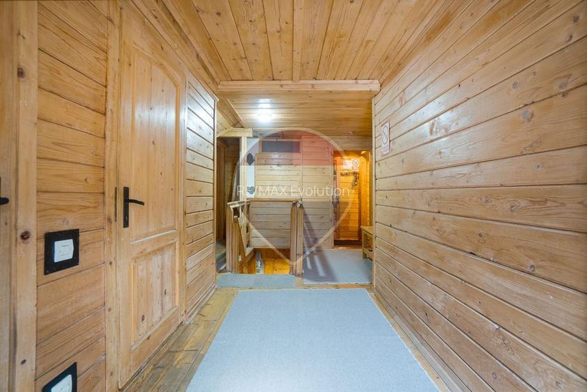 Casă de Vacanta/ Familie/ cu Poveste-Azuga/ Piscina interioara!