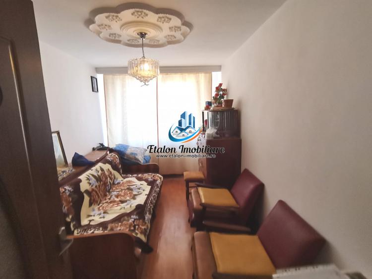 Apartament 3 camere semidecomandat, 1 baie, Darmanesti