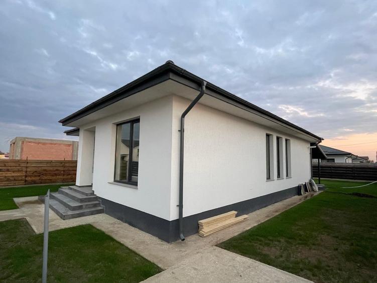 Crevedia, Casa Individuala, teren suprafata 500 mp, Finisaje premium