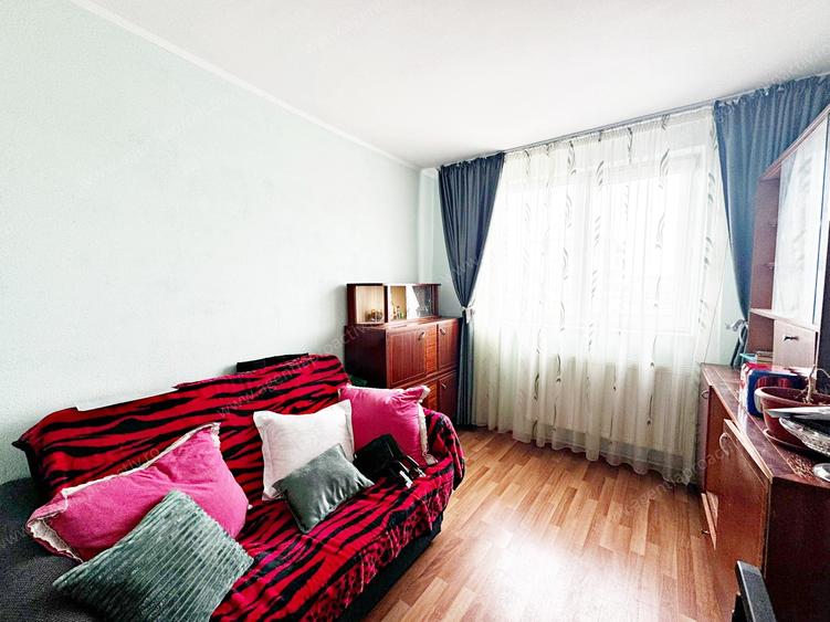Apartament cu 3 camere decomandat, situat la etajul 7, in Micro 20.