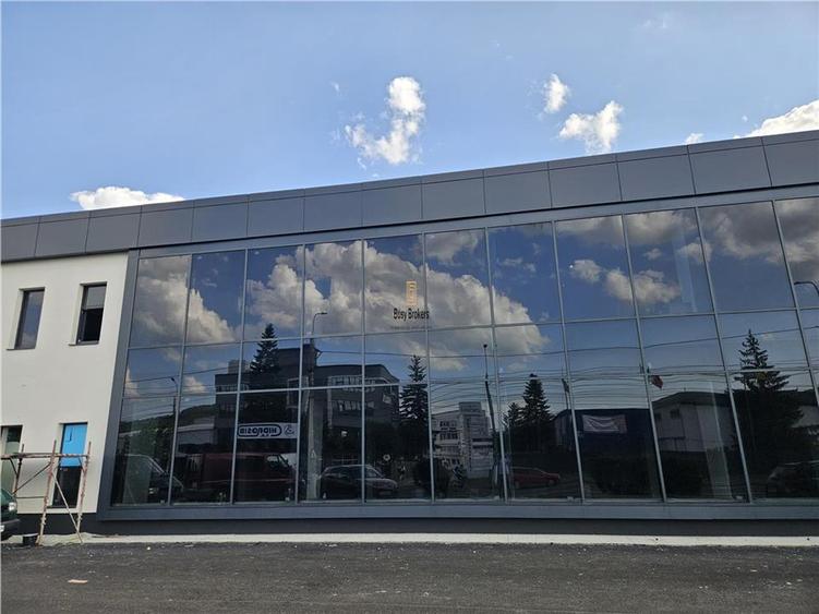 Spatiu Comercial Etaj - 500 mp - Showroom - Servicii