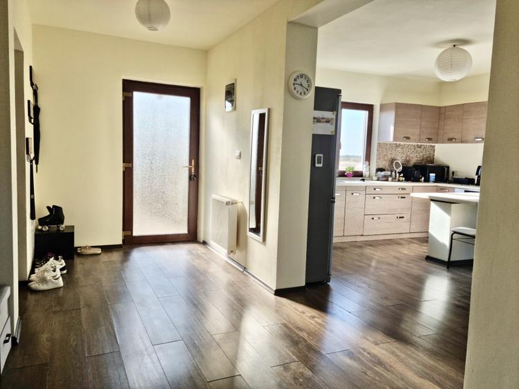 Casa individuala - Teren 605 mp - 123 mp utili - Mosnita Noua