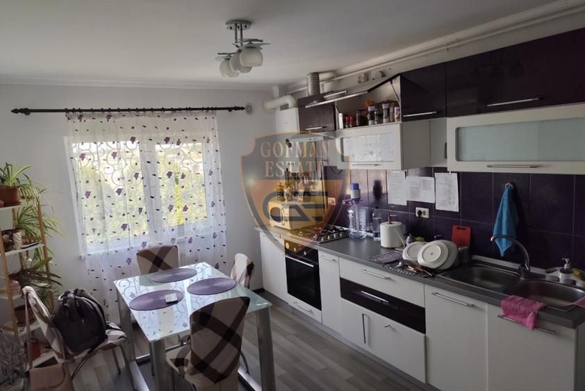 Apt duplex, 3 camere, Poarta 6, 60 mp, parcare, mansarda 2014, centrala gaz, A/C