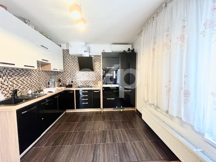 De vanzare vila individuala 7 camere mobilata si utilata complex Corbeanca