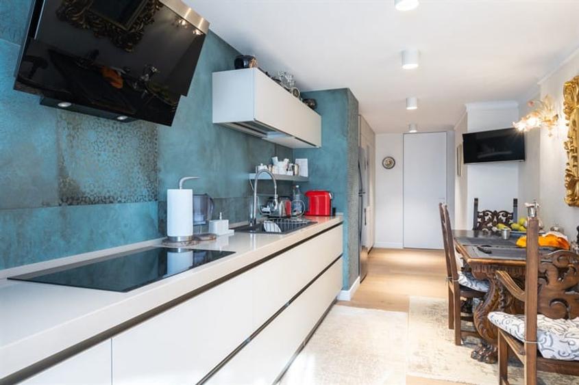 Apartament spectaculos de 7 camere in Herastrau