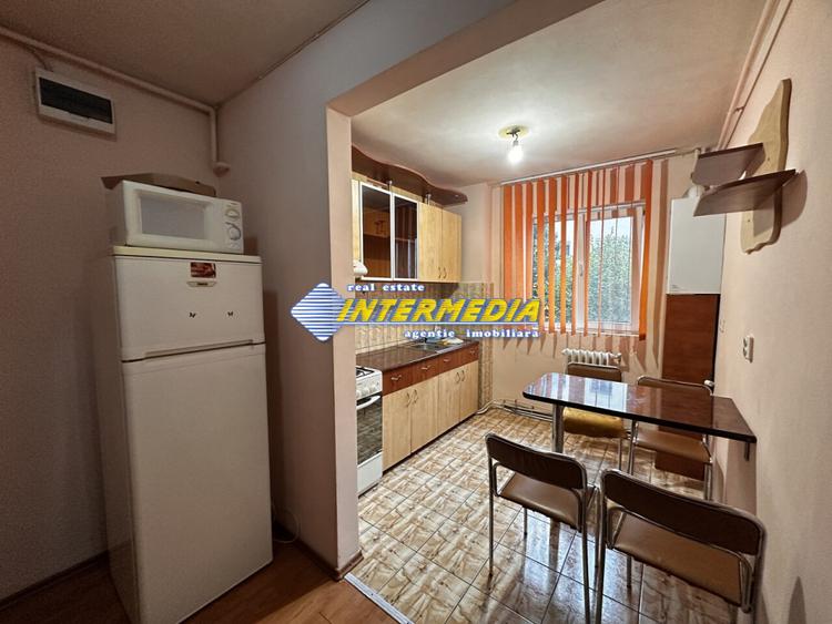Apartament cu o camera de inchiriat Cetate etaj 2