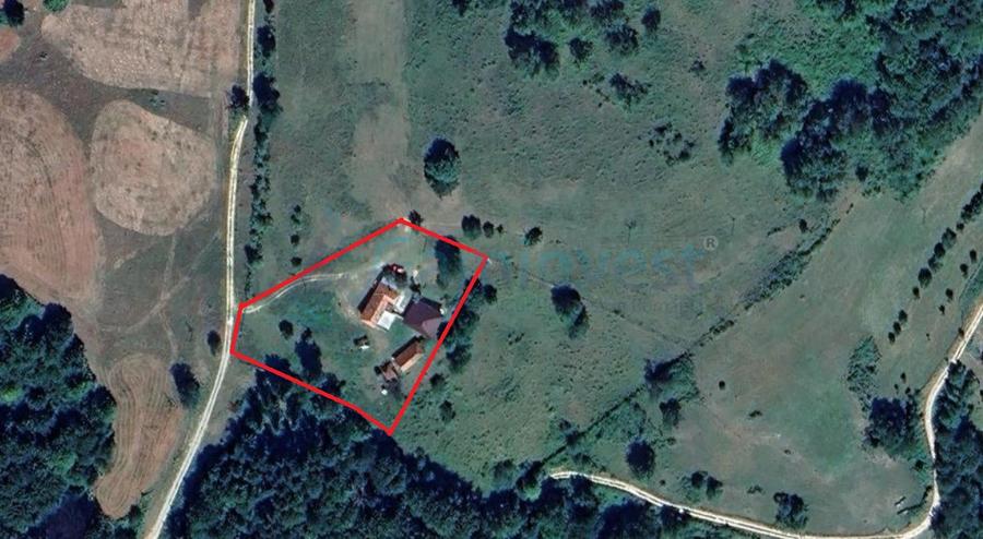 Casa de vacanta cu 4 camere, de vanzare, in Zece Hotare , judet Bihor
