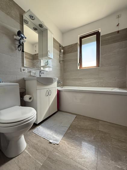 Apartament 4 camere, decomandat, etaj 3 - Giroc, zona Planetelor