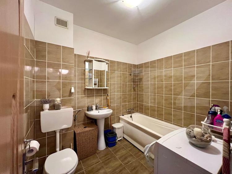 Apartament 2 camere mobilat utilat, parcare CF, lift, intermediar, zona Iris