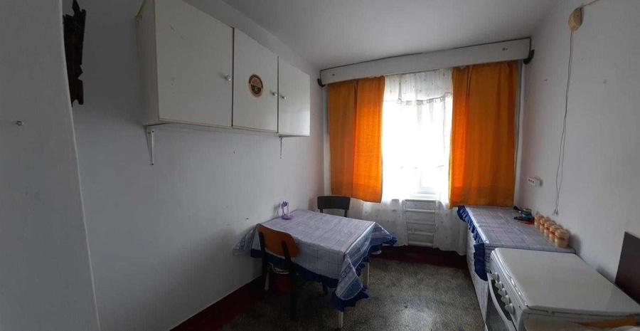 De vânzare apartament 2 camere Zona Plantelor
