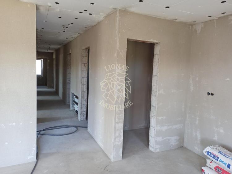 Casa 4 camere 116.5 mp+terasa 27 mp-teren 500 mp-Zona La Soare
