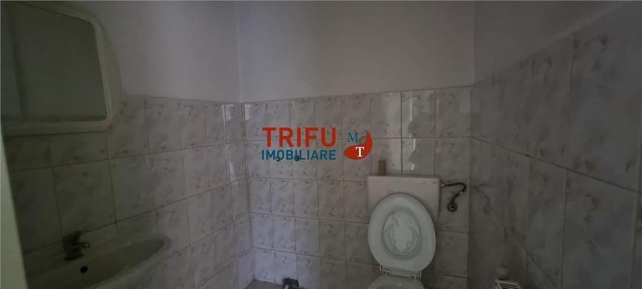 Spatiu comercial 270 mp de inchiriat Cetate pretabil clinica medicala
