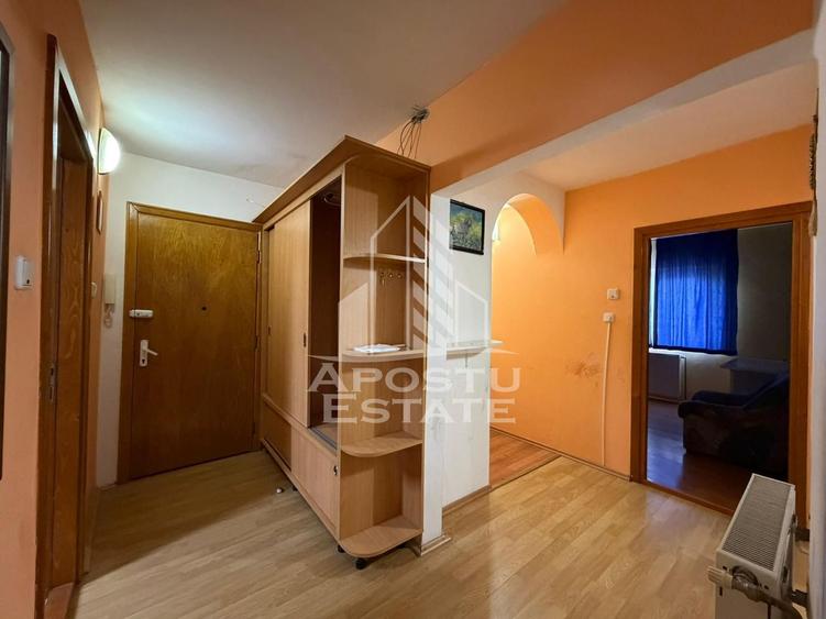 Apartament 3 camere,decomandat, de vanzare, Soarelui, Timisoara