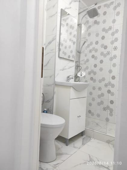Garsoniera 25mp ultrafinisata mobilata zona Unitatea Militara 45000eur neg