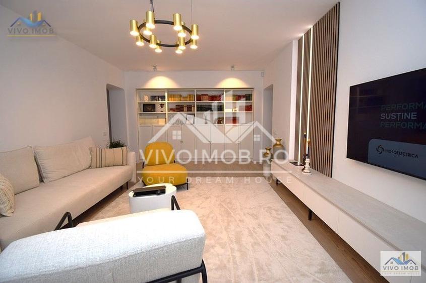 Bd Decebal / Prima Închiriere / mobilat și utilat Lux / terasă 14 mp
