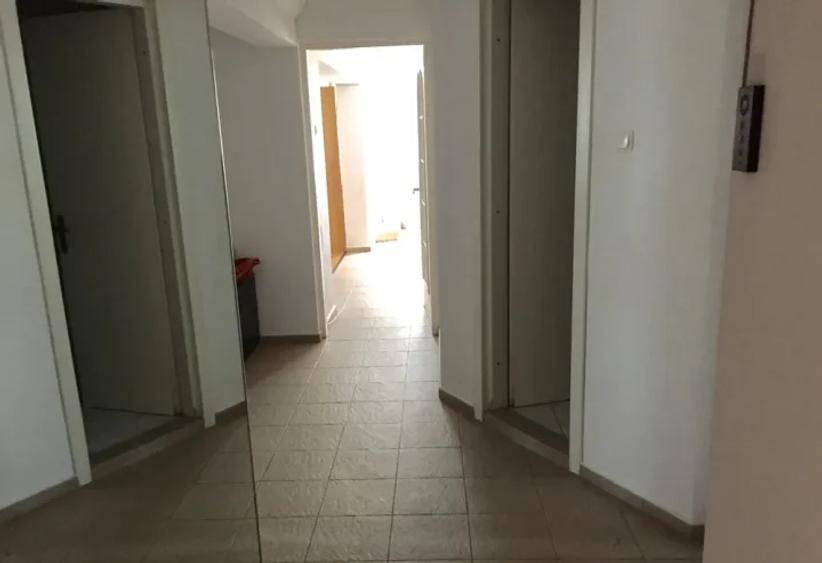 Închiriere Apartament 4 camere în zona 13 Septembrie - Marriott