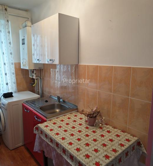 Apartament 3 camere etaj 2/3 - 2