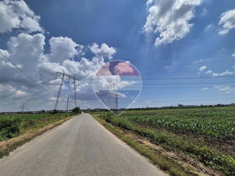 Teren intravilan de vânzare 4.087 mp Clinceni Olteni Ilfov