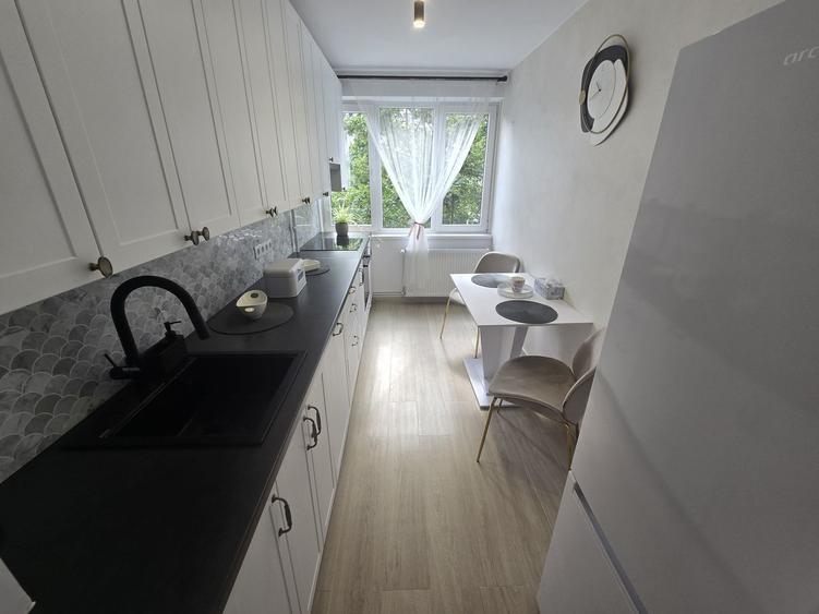 Apartament 2 camere,50mp+balcon,mobilat si utilat,lift nou