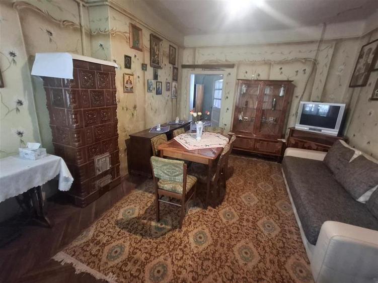 Apartament la casa 2 camere pivnita 100mp gradina zona Lazaret