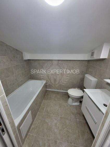 Inchiriere spatiu Birouri 4 camere, Ultracentral, Ploiesti - 16