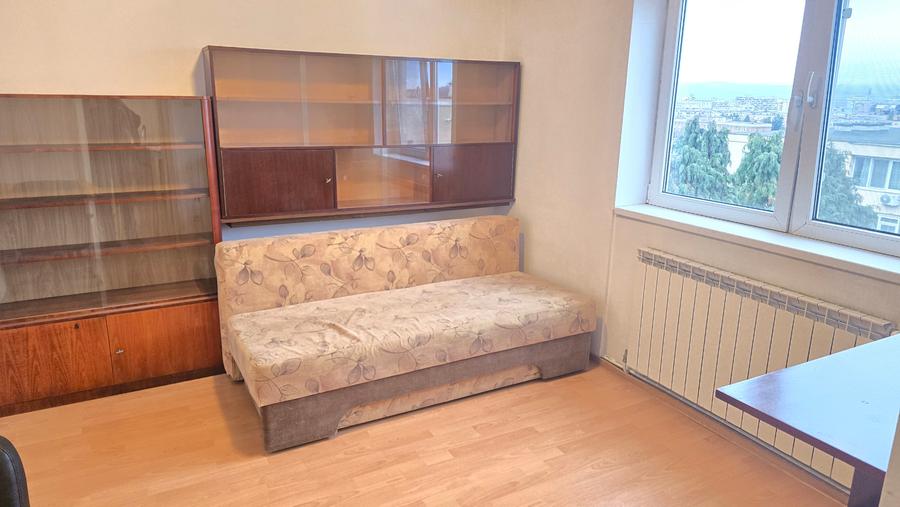 Vand apartament 3 camere cu intrari separate in Deva, zona Titu Maiorescu,