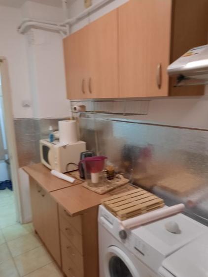 CENTRU-Hala Centrala- apartament 2 camere decomandat, etajul 1