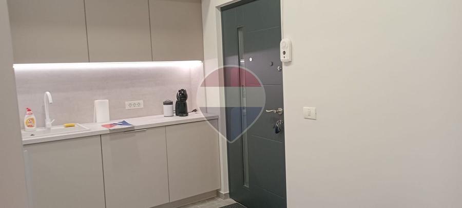 Apartament 3 camere cu loc de parcare Ultracentral renovat complet!!