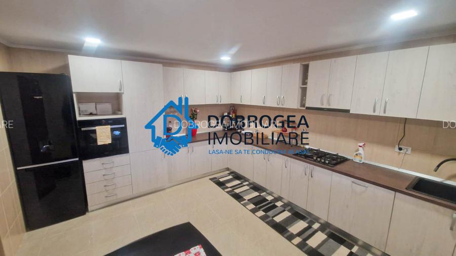 APARTAMENT 4 CAMERE  -  SUPRAFATA 180 MP+TERASA 30 MP  - 5