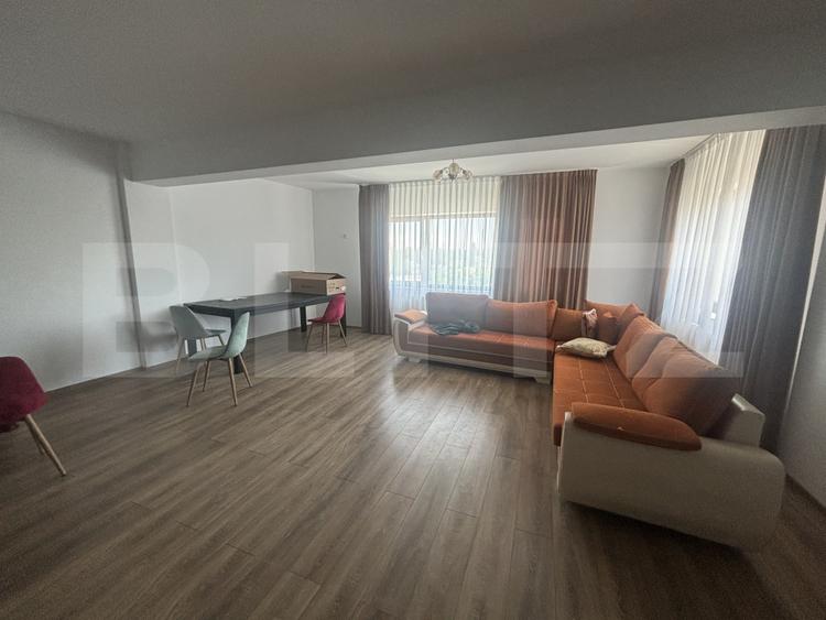 Apartament de închiriat 3 camere, 80 mp, zona Pieței de Vechituri