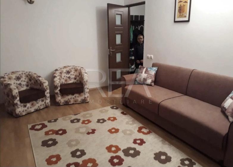 3 camere, 2/4, 72mp, bloc 1980-CENTRALA-Gorjului