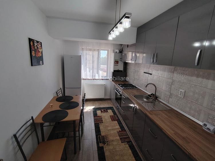 Apartament spatios cu 3 camere, decomandat, CUG