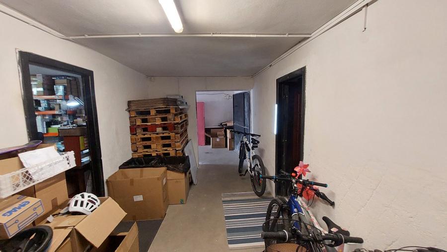Spatiu comercial - briouri de inchiriat zona Ampoi 3