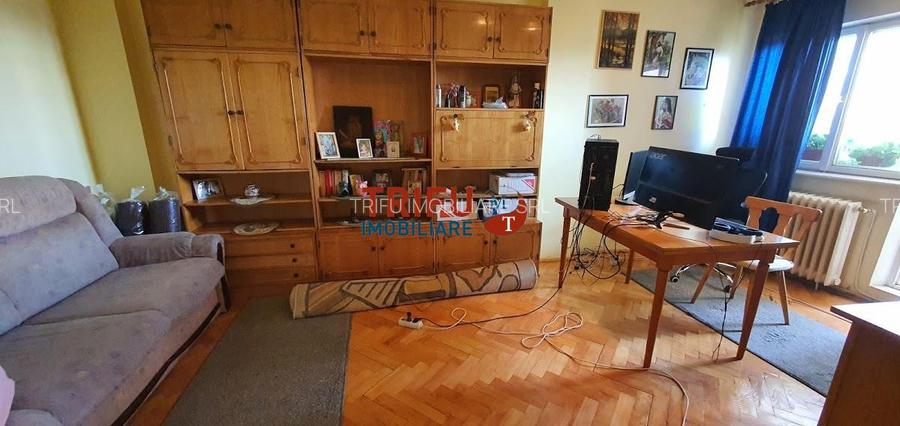 Apartament, 3 camere, 2 balcoane inchise, decomandat - 2
