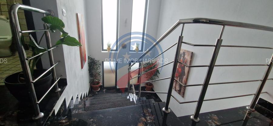 Pensiune 3 stele de vânzare în Călimănești - 8 camere + 2 A-Frame - Teren 5.574 - 18