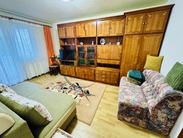 Apartament 2 camere, Decomandat, L.C.Babes, zona Calea Bucuresti