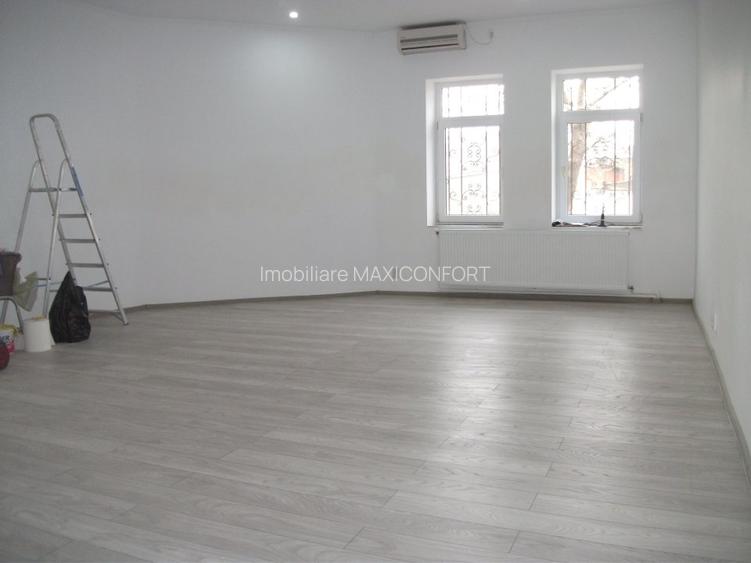 Vanzare IMOBIL, pretabil spatiu comercial-Imobiliare MAXICONFORT - 6