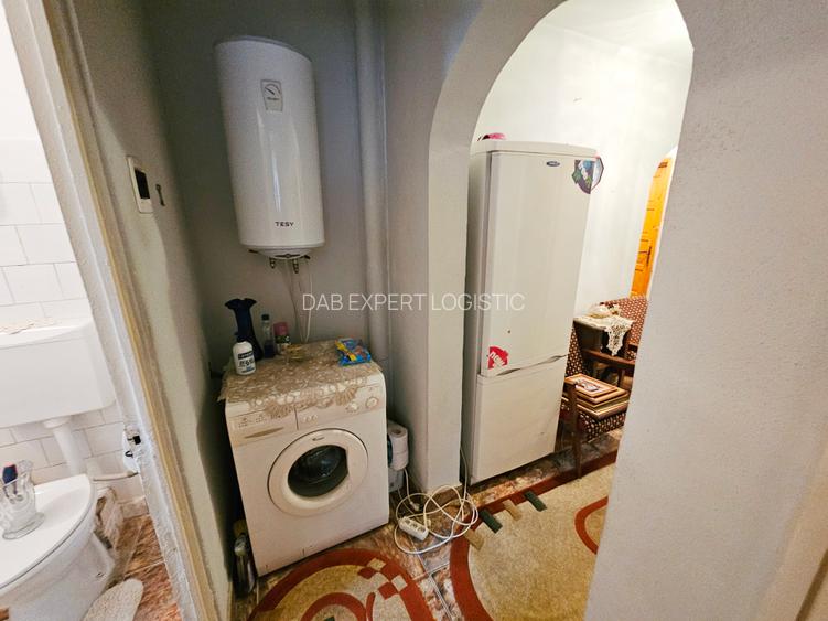 Vanzare apartament 2 camere ,zona DOI COCOSI - 9