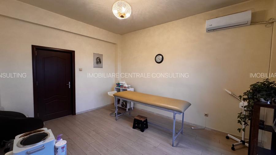 Apartament mare, luminos, 50 metri de metrou. - 12