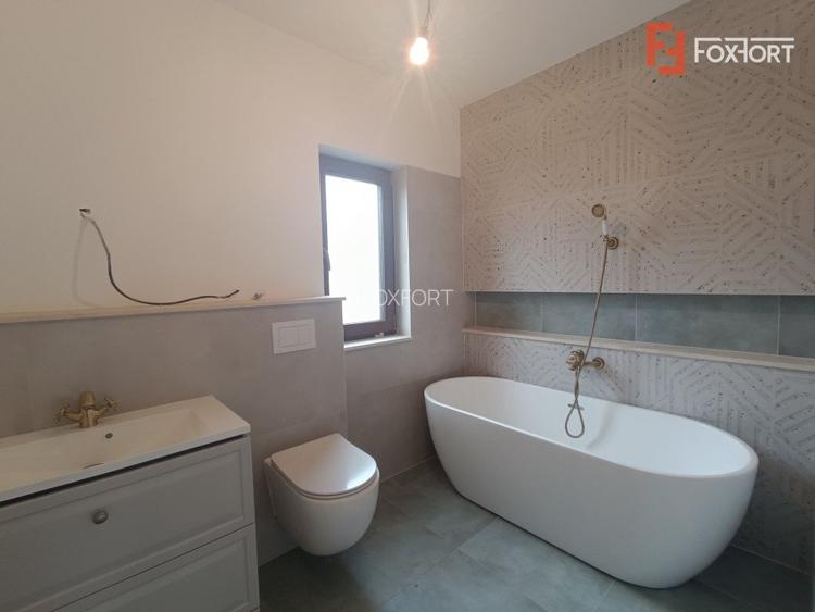 Casa individuala cu 4 camere de vanzare in Mosnita Noua  - 10