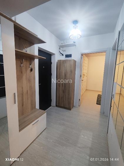 Inchiriez apartament 2 camere Sector 4 - 9