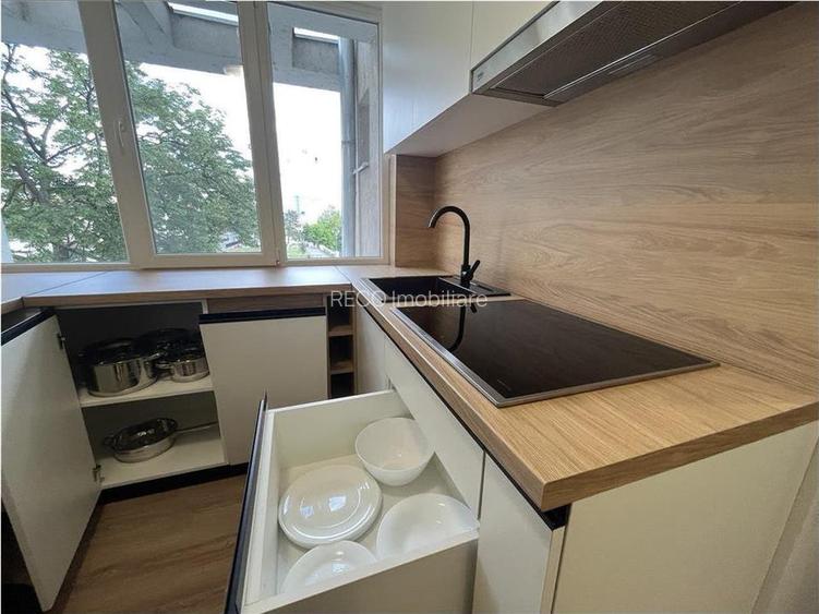 RECO Apartament  de inchiriat cu 2 camere-lux -centru - 12