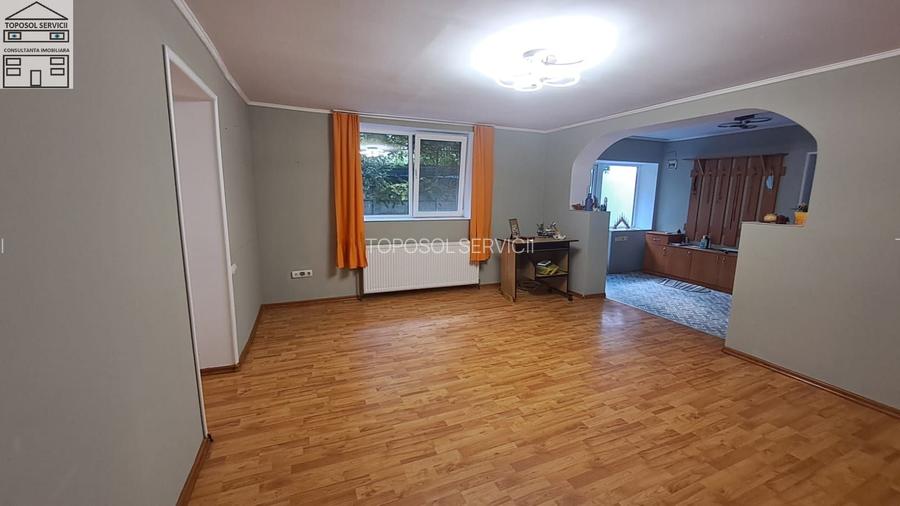 CASA cu anexa si spatiu comercial – de vanzare in BEIUS - 3