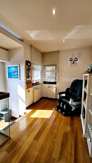 Proprietate speciala | Vila 10 camere |  Straulesti | Teren 1900 mp - 26