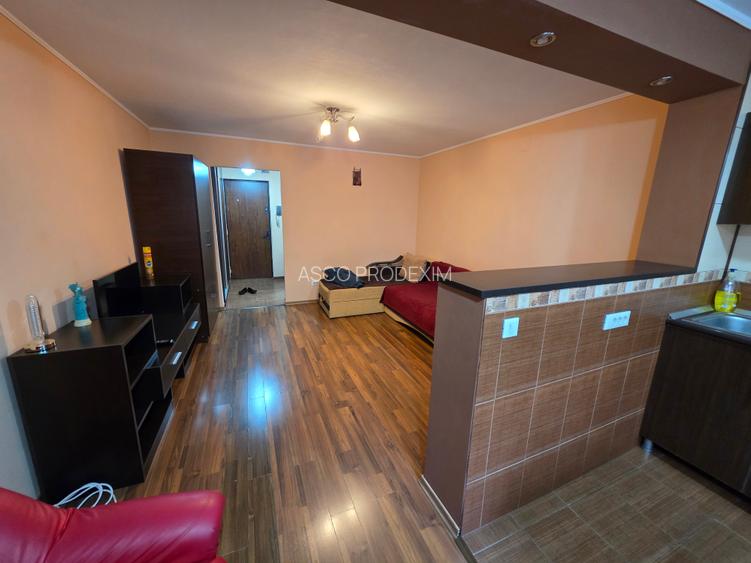 Garsoniera vanzare Bd. 1 Decembrie, Titan, apropiere pta Minis, metrou - 2