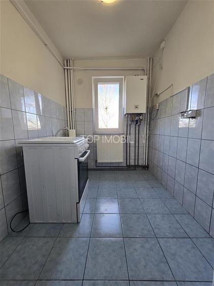 Etaj 2 - Mircea cel Batran, 2 camere, liber - 8