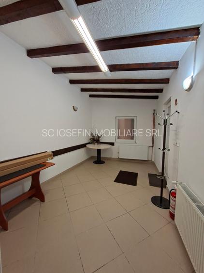 Piata Sinaia, Spatiu pentru diverse activitati - 13