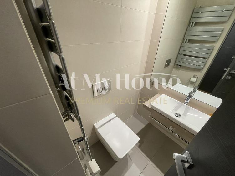 Apartament MODERN cu 3 camere, nemobilat, finisaje lux, parcare, 90mp terasa