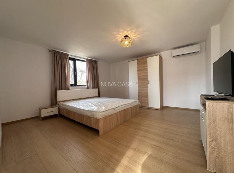 O casa modernă cu 3242 mp teren intravilan - 3